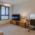 Upscale 1bdr With Pool & Parking By Lovelystay Appartement Lissabon
