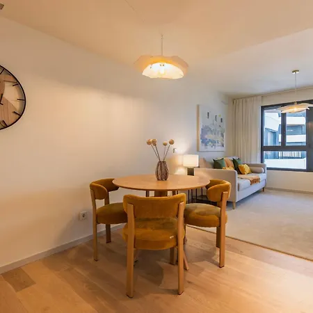 Upscale 1bdr With Pool & Parking By Lovelystay * Lisboa
