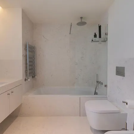 Upscale 1bdr With Pool & Parking By Lovelystay *