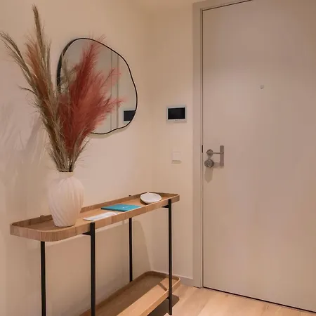 Upscale 1bdr With Pool & Parking By Lovelystay شقة *