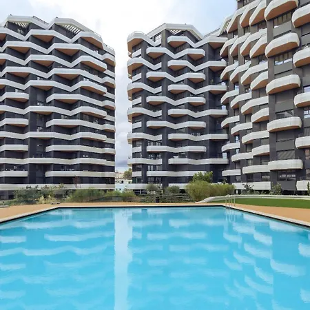 شقة Upscale 1bdr With Pool & Parking By Lovelystay Lisboa