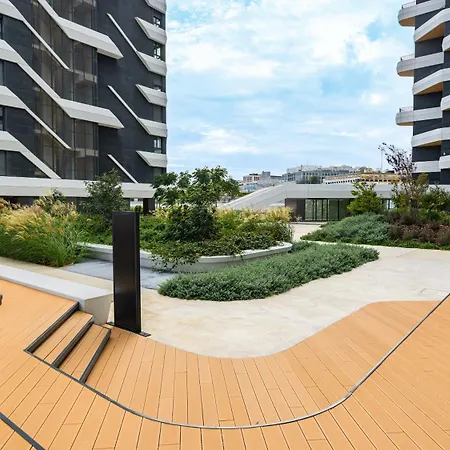 Upscale 1bdr With Pool & Parking By Lovelystay Lisboa