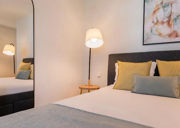 Upscale 1bdr With Pool & Parking By Lovelystay شقة Lisboa