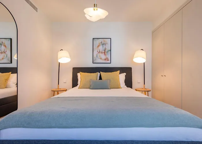 Upscale 1bdr With Pool & Parking By Lovelystay Lisboa