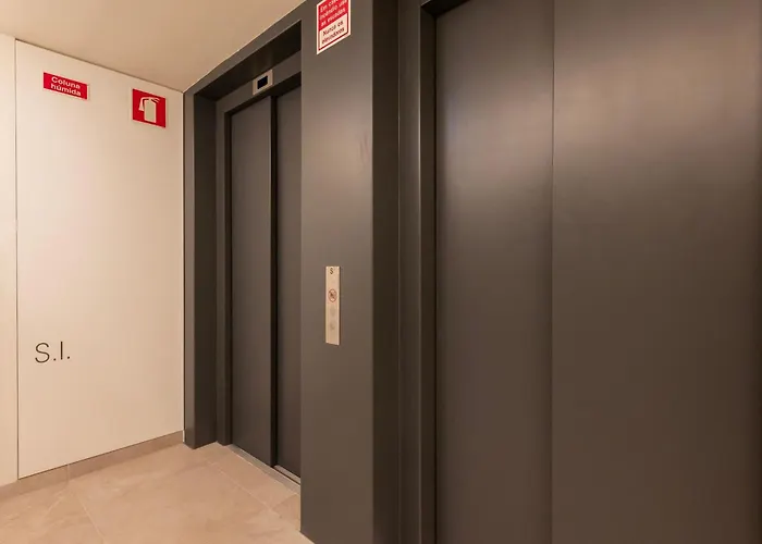 Upscale 1bdr With Pool & Parking By Lovelystay * Lisboa