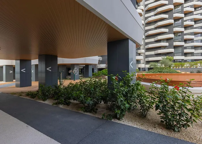 Upscale 1bdr With Pool & Parking By Lovelystay Appartamento *