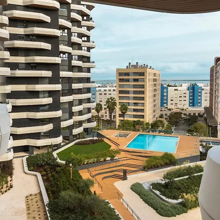 Upscale 1bdr With Pool & Parking By Lovelystay Apartament *