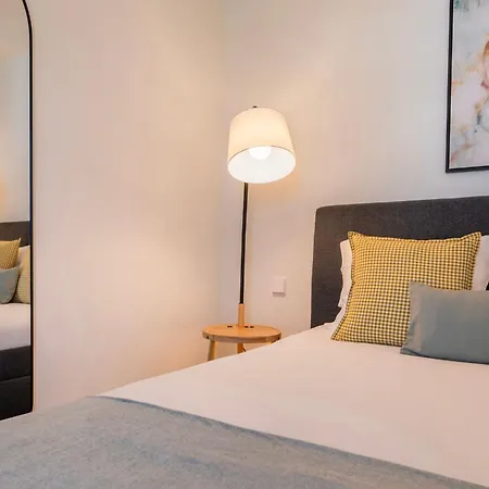 Upscale 1bdr With Pool & Parking By Lovelystay Apartament Lizbona