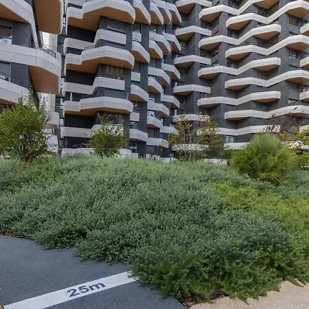 Upscale 1bdr With Pool & Parking By Lovelystay Apartament Lizbona